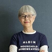 【70代マダム】“実家のお手伝いコーデ”「働き者に見えなくもない」スタイルが可愛らしい