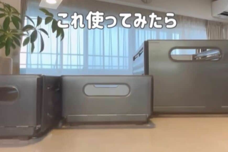 【キッチン収納DIY】「最高すぎた」左右で幅が違うシンク下収納を自分で長さを変えられる「伸縮ケース」で便利収納に大変身！