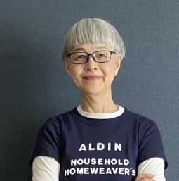 【70代マダム】“実家のお手伝いコーデ”「働き者に見えなくもない」スタイルが可愛らしい