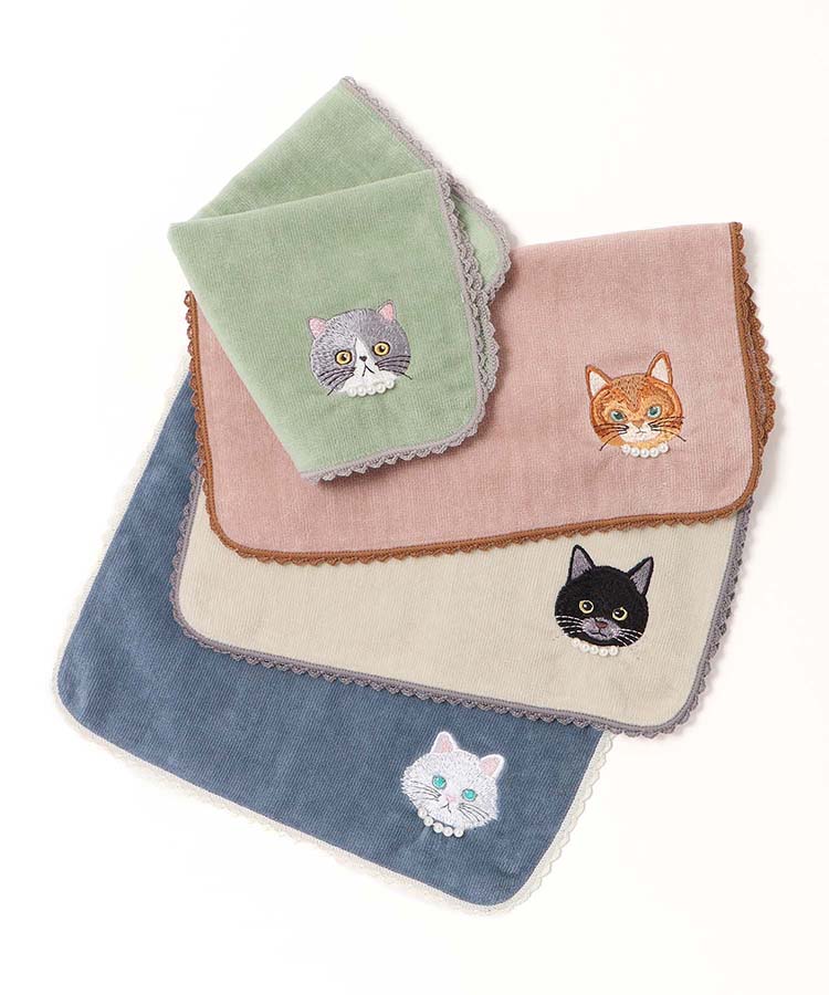 出所：ブルーブルーエ公式　キャットパールタオルハンカチ