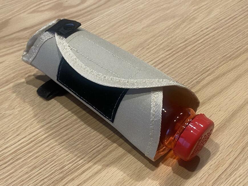 ボトルホルダー、トリコロールクリアボトル