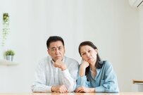 【熟年離婚と住まい】年金分割で増える年金は月いくら？3号分割の試算と、賃貸探しで使える「セーフティネット住宅」
