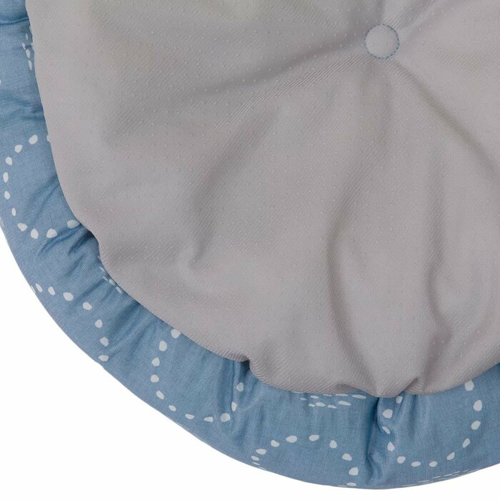 裏面には滑り止め加工が施されているため、飛び込んでもズレにくいです