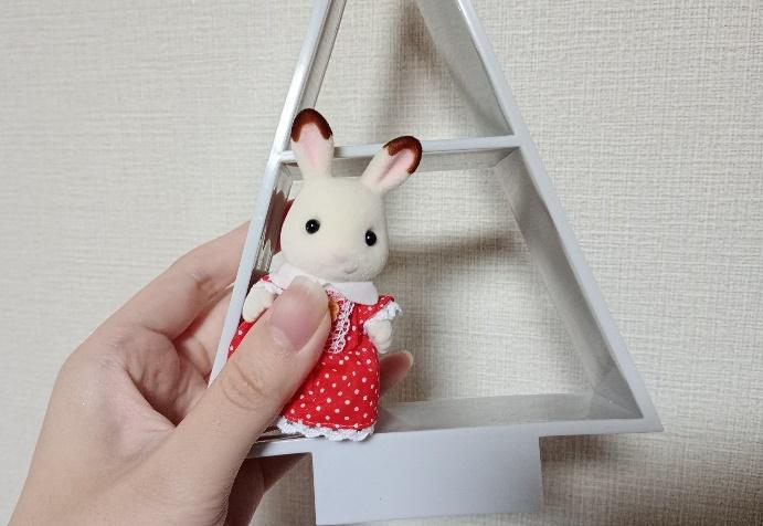 出所：筆者撮影（セリア、ツリー型シェルフ）