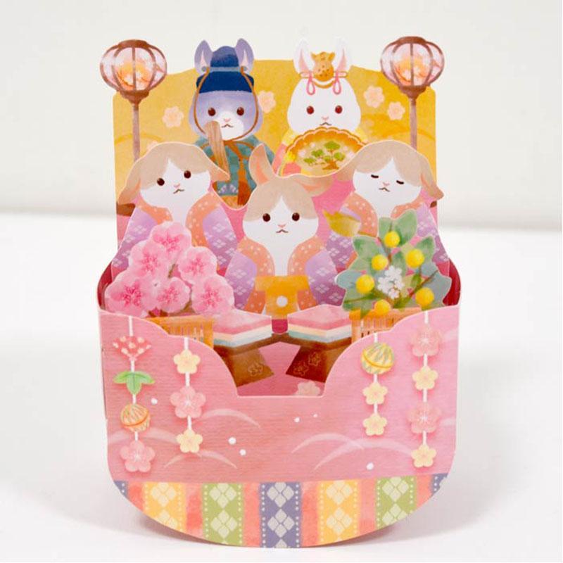 コンパクトなので、デスクの空いたスペースに飾りやすいです／出所：Can★Doネットショップ ゆらゆらひな壇　うさぎ雛祭り