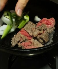 「彩りもキレイで美味しそう！」50代の母が子どものために作る【お弁当】定番おかずもたっぷり！