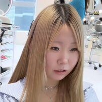「色落ちで黄みが強くなっちゃう」女性がパープルカラーでオシャレにイメージチェンジ