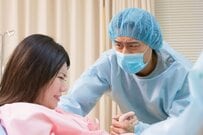 妻の出産に立ち会った「夫の様子」に違和感　想像の斜め上を行く持ち物に「本職の人すぎる」