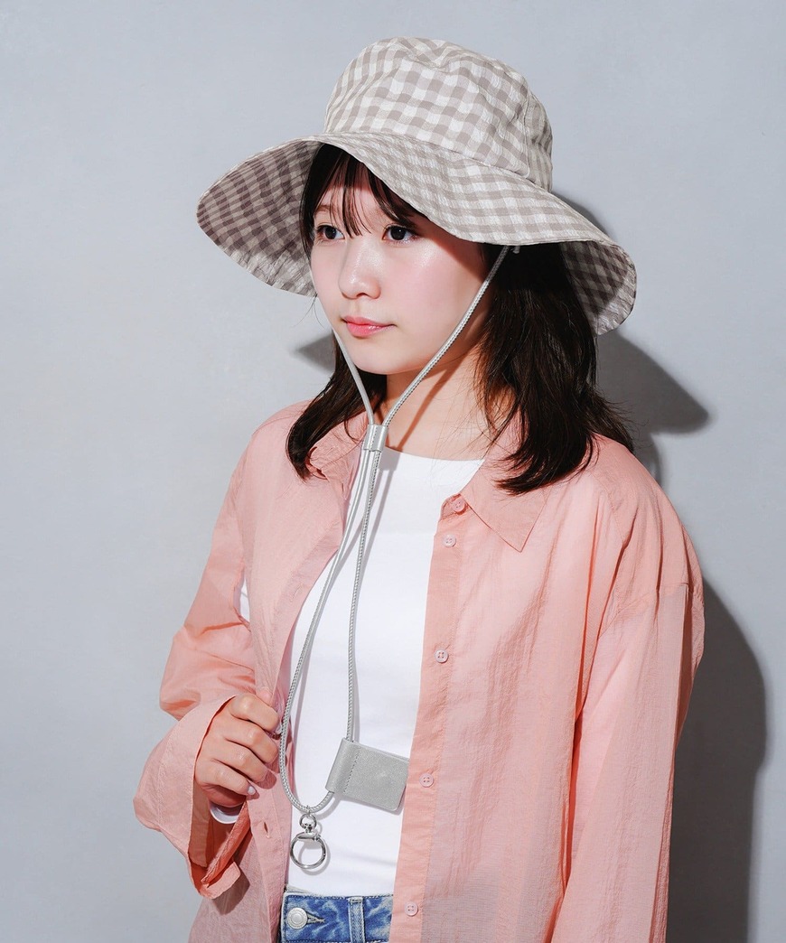 出所：パルグループ公式ファッション通販サイト　マルチストラップ