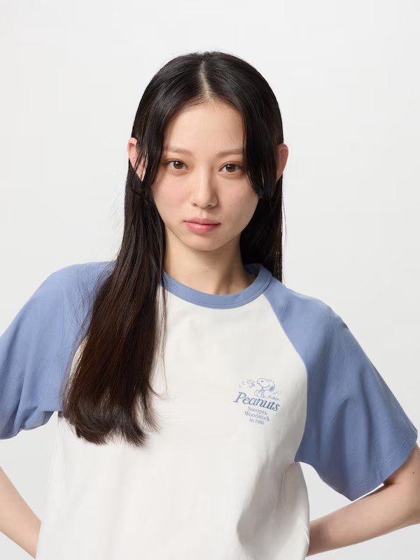出所：ユニクロ公式　ピーナッツUT（BLUE）