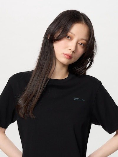 ユニクロ公式　キャット・フォトグラフ UT/リラックスフィット　09 BLACK