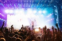 野外音楽フェスの参戦コーデに違和感　自虐ポストに「むしろこの格好が良い」「正解のスタイル」と反響