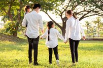 ついに6月スタート「定額減税」家族4人でいくら減税されるのか…ふるさと納税や住宅ローンとの関係性は？