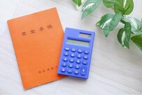 次の年金支給日は12月13日（金）！厚生年金を10万円以上受け取る人は何パーセント？一覧表で受給額ごとの人数を見る