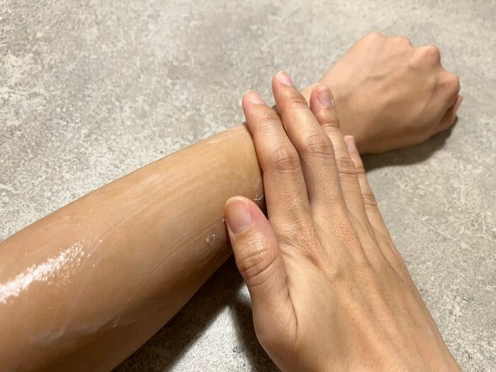 少し重めなテクスチャーですが、伸びは◎