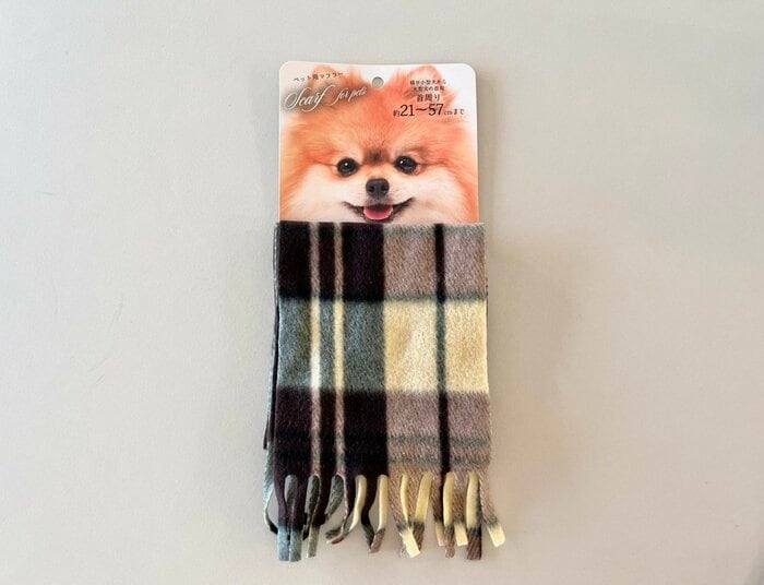 大人っぽい配色にチェック柄、フリンジもかわいいデザイン