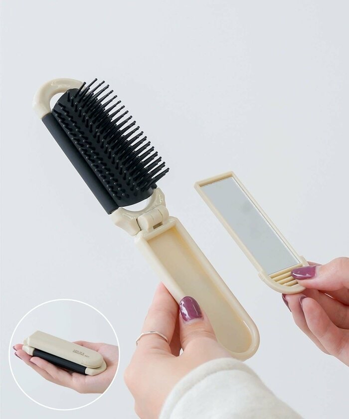 わずか330円であなたの化粧ポーチをぐっとスリムにしてくれます