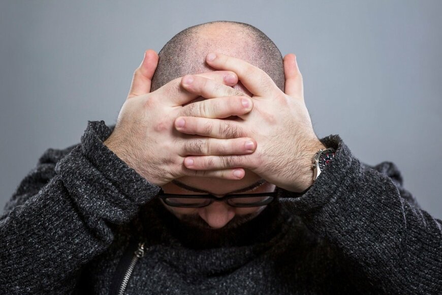 【60歳代・ひとり世帯】貯蓄100万円台の割合は？年齢別「厚生年金・国民年金」平均月額も確認