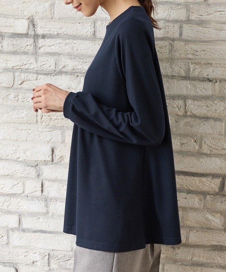 出所：ハニーズ公式　切替ギャザートップス