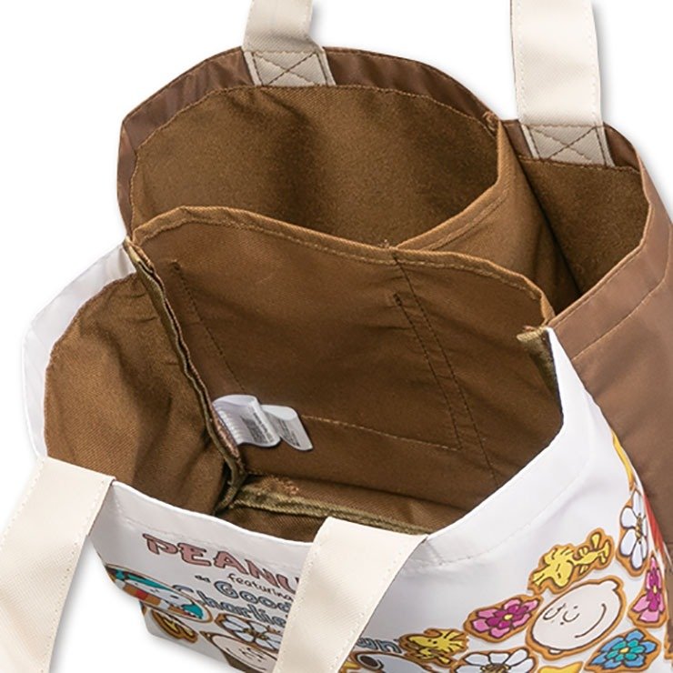 出所：しまむら 公式オンラインストア チャーム付きミニトート　(PEANUTS)・モノトーン 219