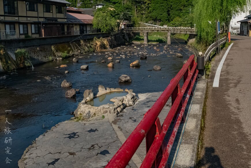 大分県にある露天風呂「ガニ湯」