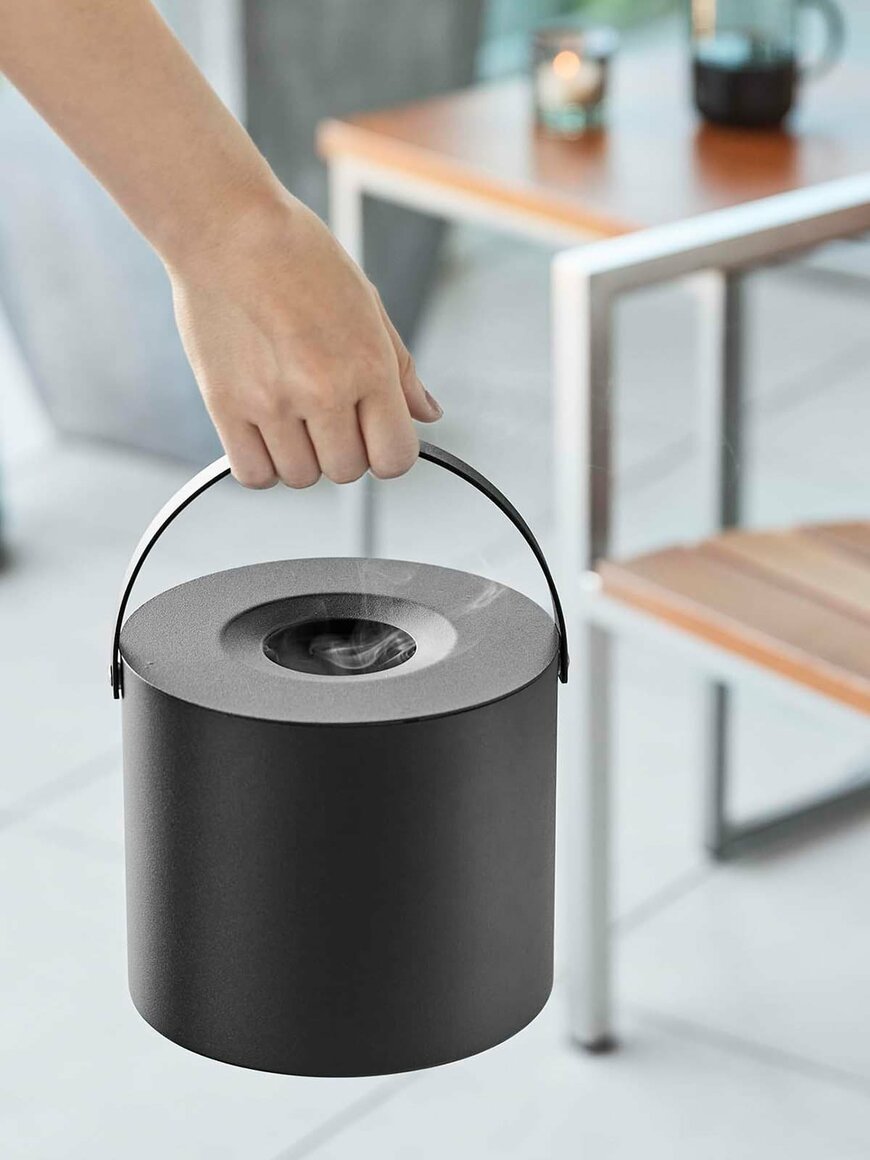 出所：山崎実業公式　そのまま入れられる蚊取り線香収納ポット タワー 丸型