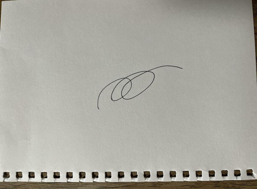 筆者撮影（セリア、ミニスケッチブック おかっぱ文具 30枚）