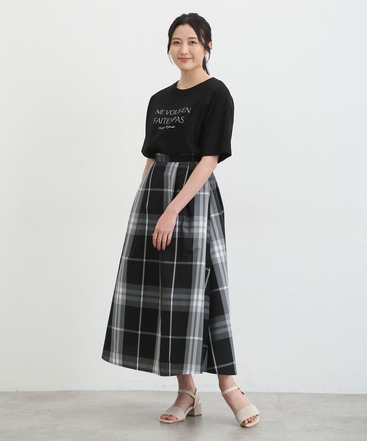 出所：ハニーズ公式通販 総柄ロングスカート