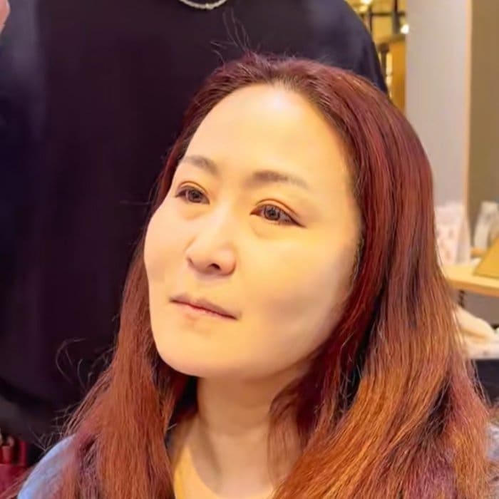 【大変身】丸顔＆髪のダメージが気になる「50代介護職」の女性→10年ぶりショートで大胆イメチェンした姿が素敵