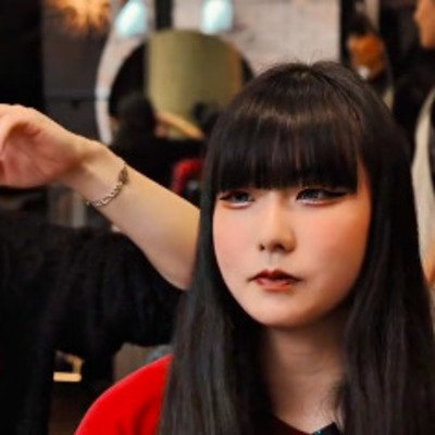 「パーマをかけたい！」ロングヘアの女性　人生初パーマに「めっちゃかわいい！似合ってます！」の声