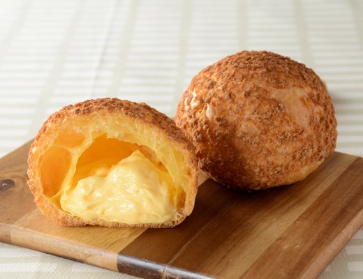 ローソンの新商品:濃厚たまごのカスタードクッキーシュー