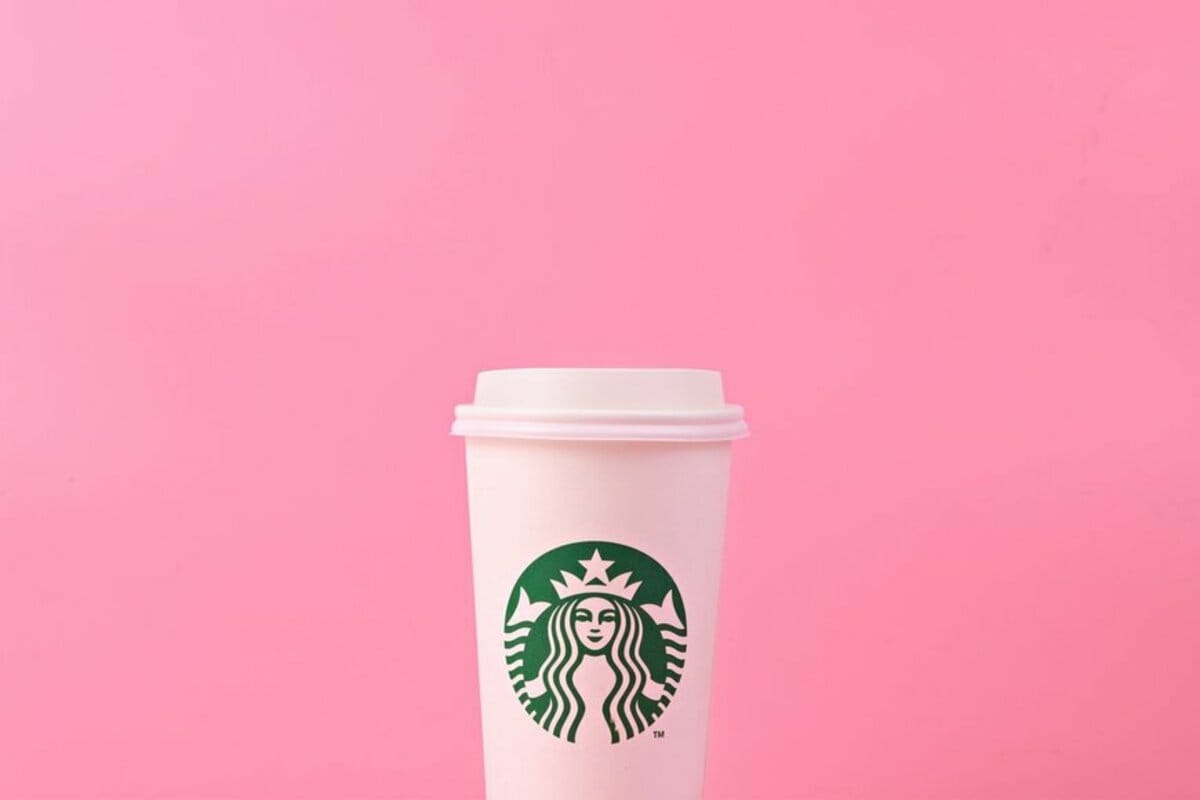 サイレンデザインが色鮮やか【スターバックス】「アニバーサリー