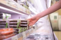 65歳以上「無職の夫婦世帯」年金や貯蓄はいくら？有効な老後対策3選