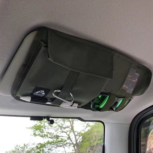 「バイザーポケット＆サングラスホルダー」