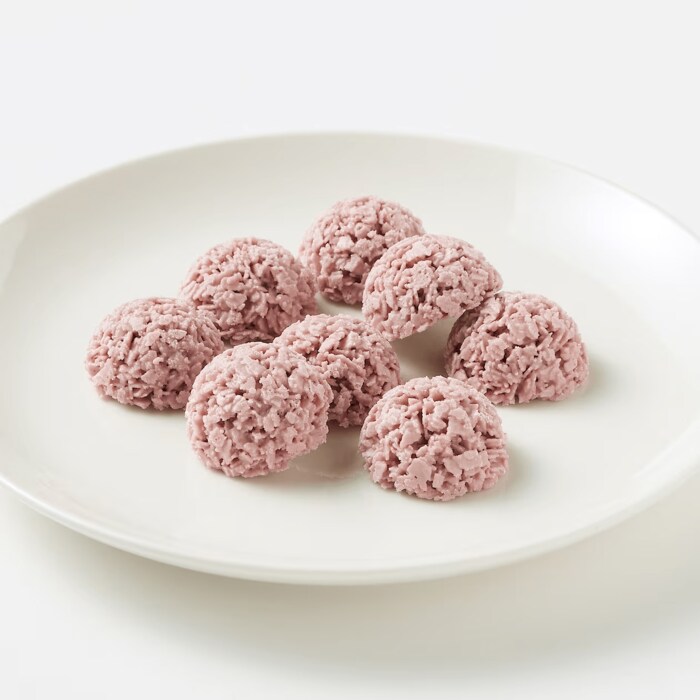 桜の葉のパウダーとホワイトチョコを合わせて仕上げたクランチチョコです。