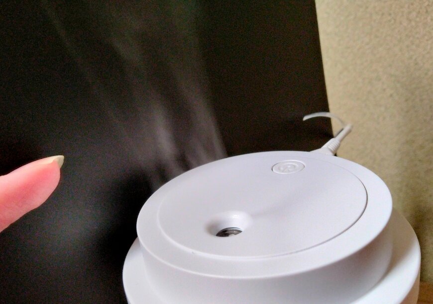筆者撮影（ダイソー、USB式加湿器（コーヒーカップ、モノトーン））