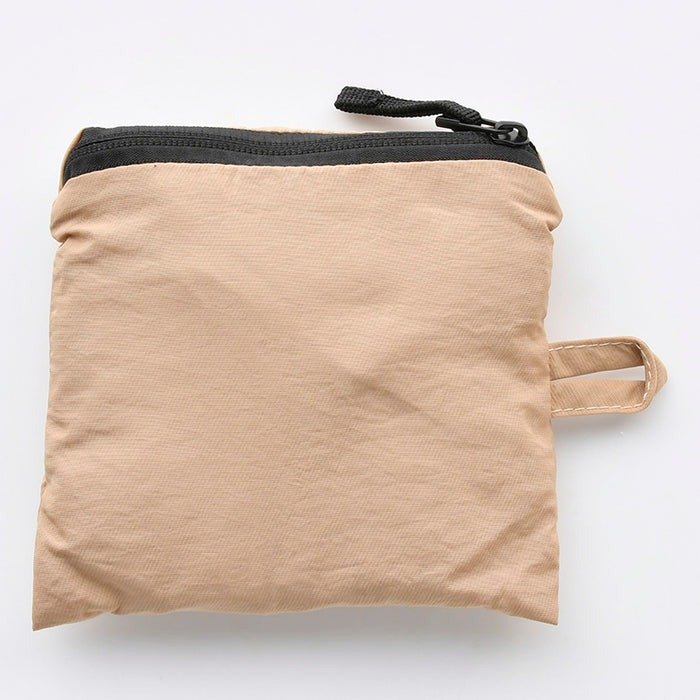 出所：ダイソー公式　ソフトナイロン折りたたみ収納リュック（BE）