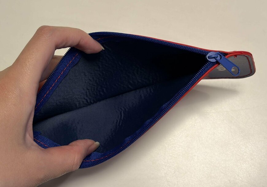 筆者撮影（キャンドゥ、ダイカットペンケース リカちゃん レトロポップ）