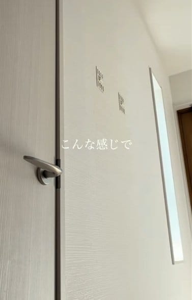 【築5年戸建DIY】賃貸の方にもおすすめ！ホッチキスでとめたフックで〈耐荷重12kg〉壁掛け全身鏡を簡単設置！