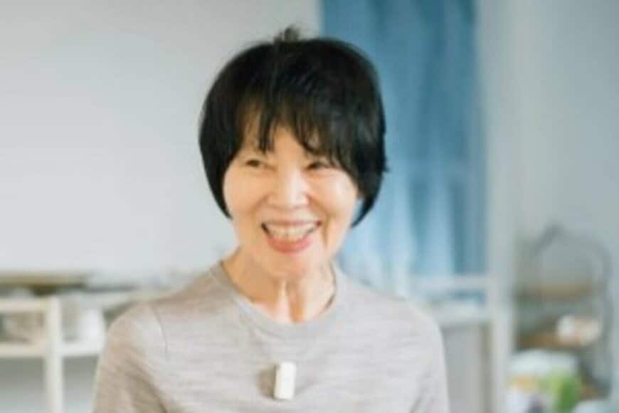 「クリスマスローズ」が素敵！栗原はるみの自宅庭にファン注目「花盛りのお庭」「なんと綺麗」「羨ましいです」バラやヒメウツギも