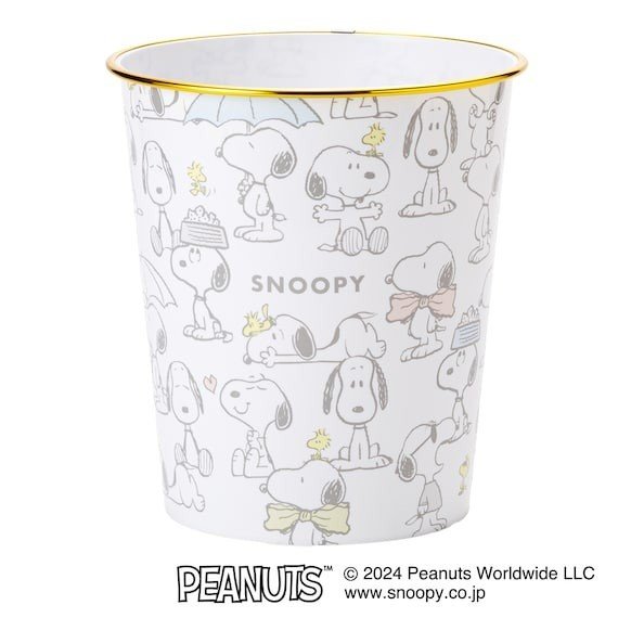 出所：ニトリ公式　ダストボックス（スヌーピー ギュウギュウ）