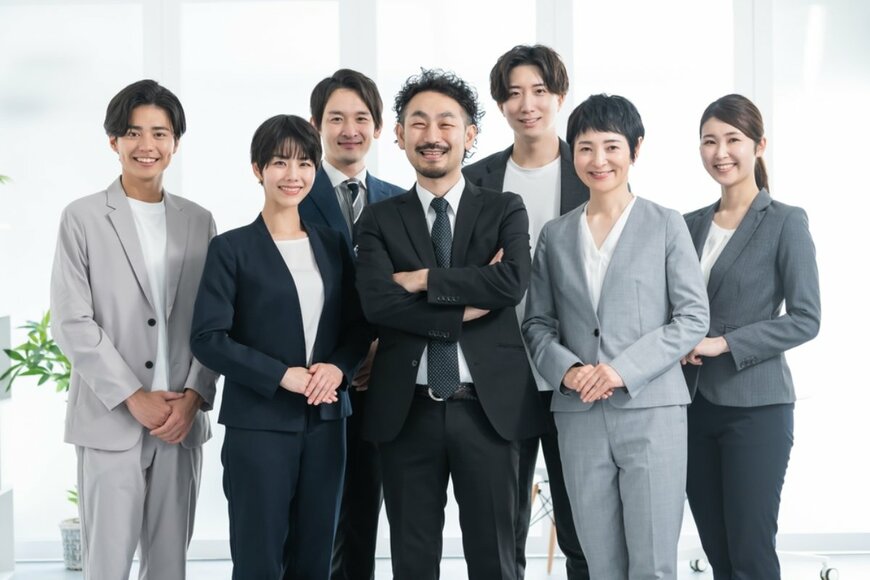 【生涯年収ランキング】日本の生涯年収は2億2112万円！2位の業種は「IT／通信」、1位は？