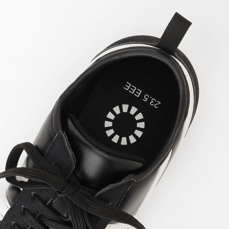 ワークマン公式オンラインストア　レトロスニーカー　画像