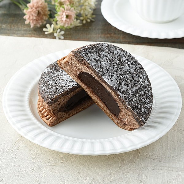 ファミリーマートの新商品:焼きチョコクッキーパン