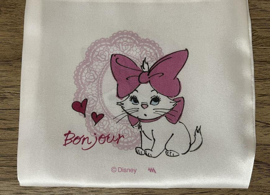 セリア、〈おしゃれキャット〉サテンリボン巾着撮影画像