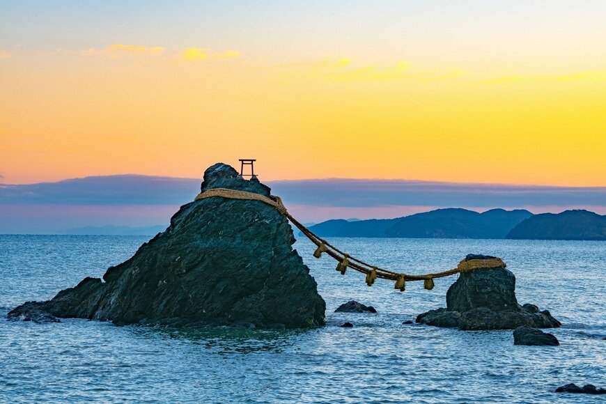 三重県の2023年の観光消費額は4882億円