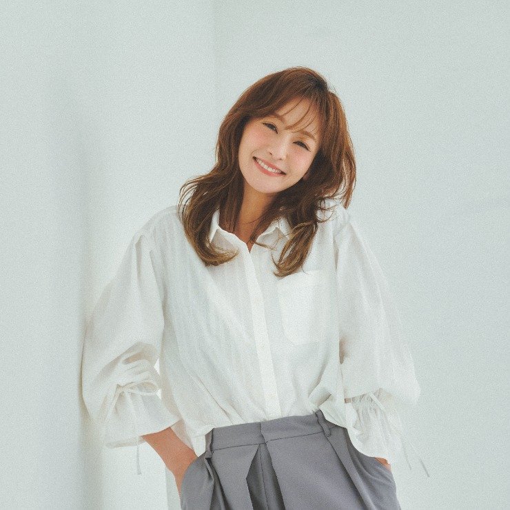 しまむら公式 レディース ブラウス(西山茉希)の画像