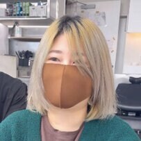 「髪を乾かすのが大変で…」無造作に伸びた髪の扱いに悩む女性　ばっさりカットしたアフターに思わず「いい感じ！」