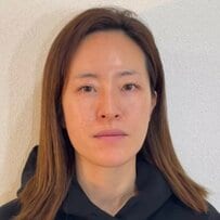 【劇的イメチェン】「見た目に気をつかうことを忘れちゃって…」子育てに奔走してきた母親→プロの施した華やかヘアメイクで大変身！