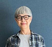 【70代マダム】が着こなす“無印良品”のTシャツ　爽やかなカジュアルコーデに絶賛「こんなに爽やか」